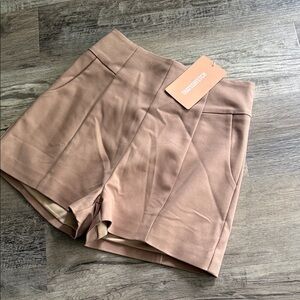 Cream/skin Women's Shorts